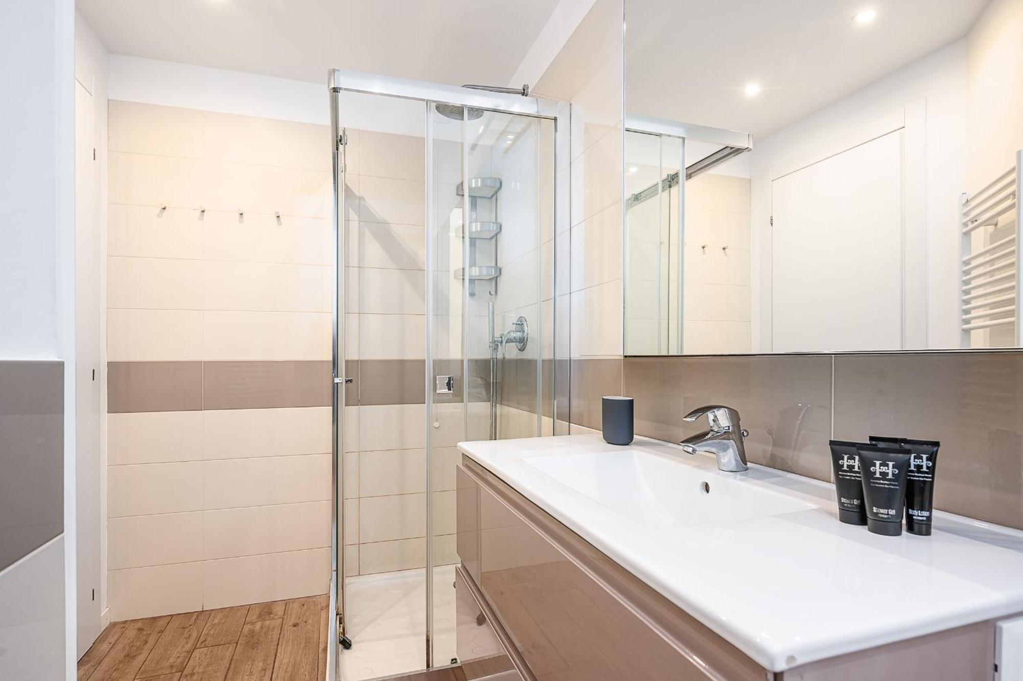 Classbnb-Elegant Apartment Near The City Center ミラノ エクステリア 写真